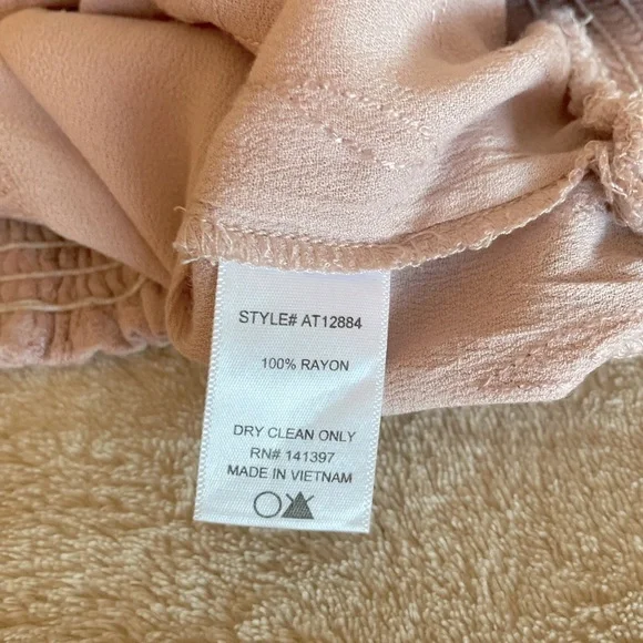 ASTR The Label Flutter Floral Pink Crop Blouse - Size M - Picture 10 of 10